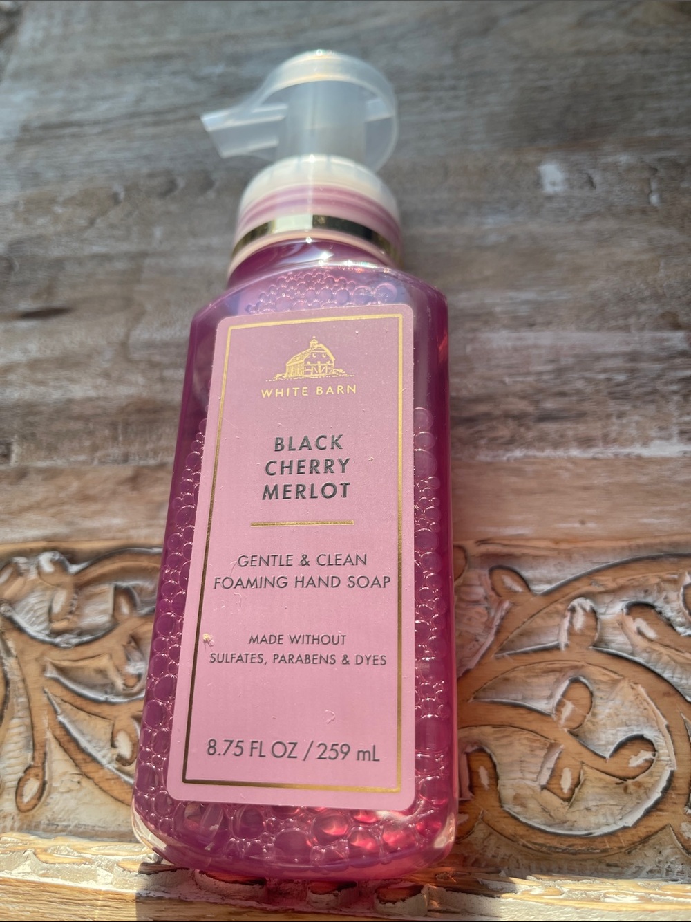 White Barn Black Cherry Merlot Foaming Hand Soap - Pink